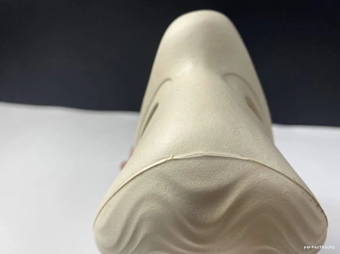 Yeezy FY4567 Foam Sand Adidas RNNR 0807